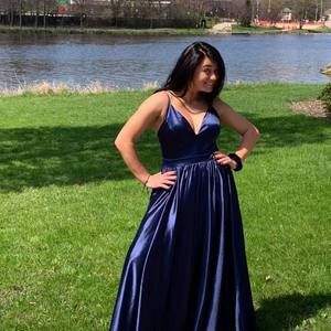 Meet your Posher, Kayla